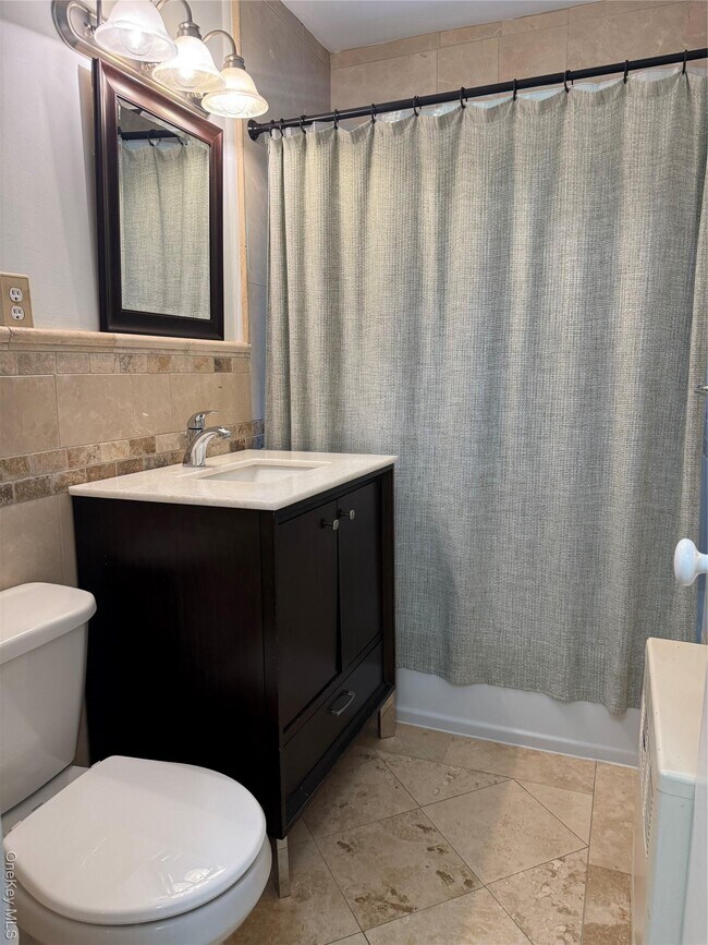 Building Photo - 103 Wiltshire Rd