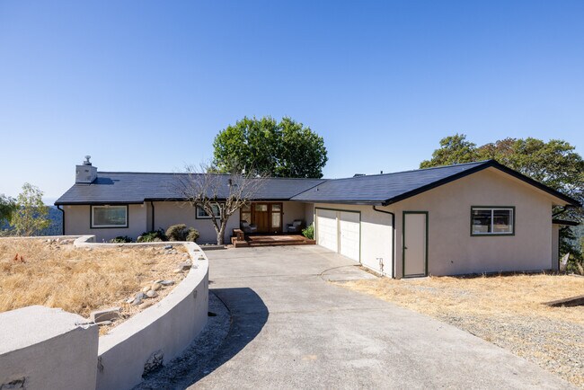 Building Photo - 22533 Majestic Dr