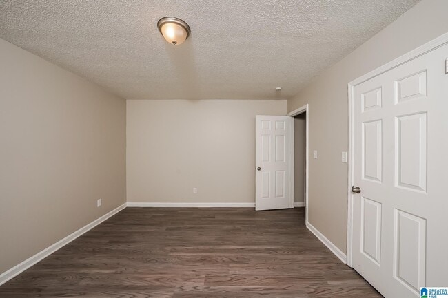 Building Photo - 1704 Native Dancer Dr