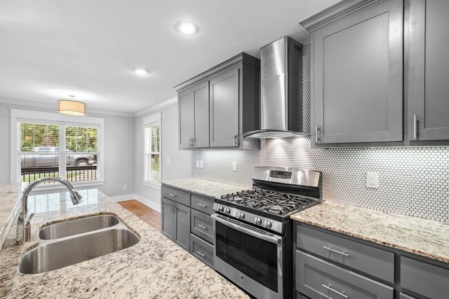 Building Photo - Bright & Cozy 3-Bedroom, 2-Bathroom Home with Fenced Yard!