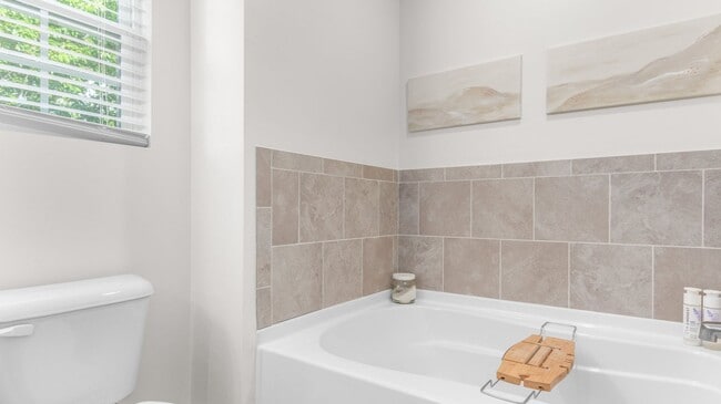 Building Photo - A First-Time Rental Available 09-15-25! 3 ...
