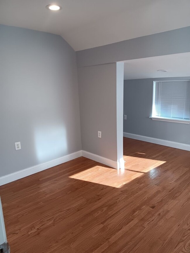 Building Photo - Renovated 3 Bed 2 Bath Single-Family Home in Aberdeen