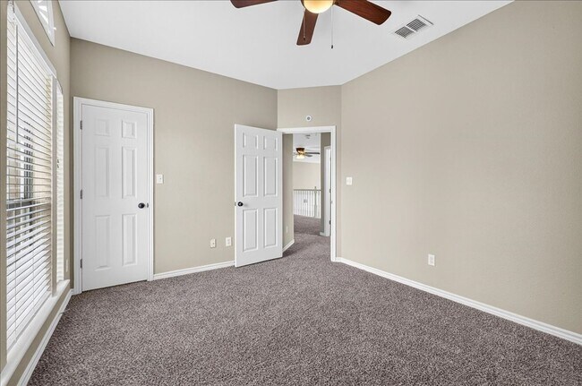 Building Photo - 7414 Lake Micala Dr
