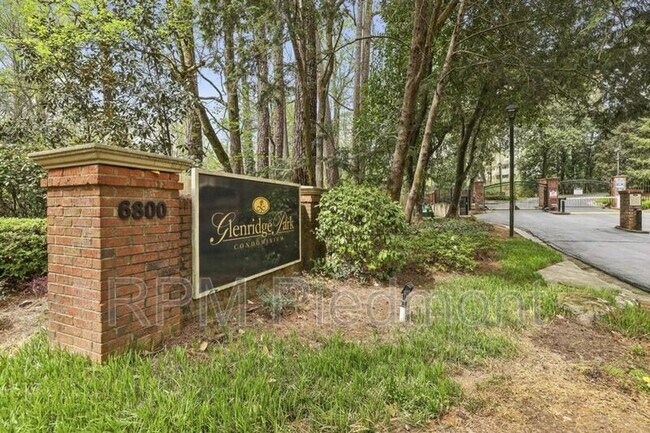 Building Photo - 6820 Glenridge Dr