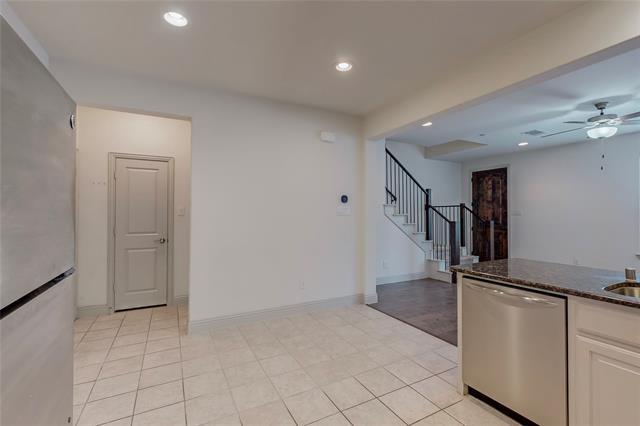 Building Photo - 2404 Jameson Ln