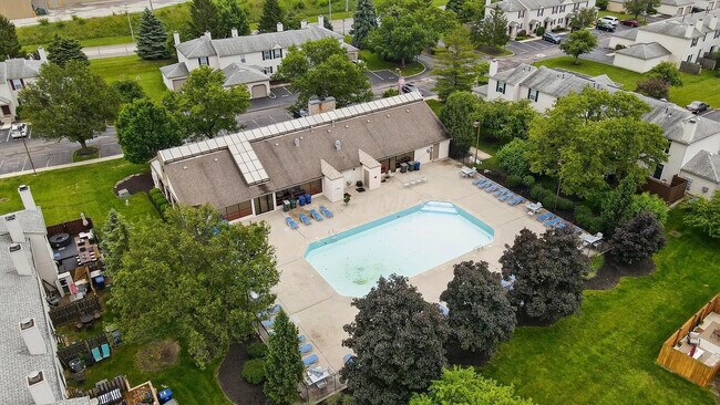 Building Photo - 1630 Holland Dr