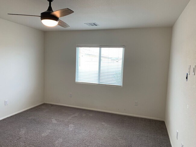 Building Photo - 4 bedroom home in Indian Springs