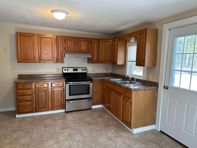 Building Photo - 6 Mark St