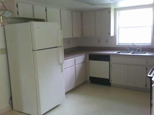 Building Photo - 7427 Mead Dr