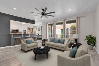 Building Photo - Charming 2 Bedroom Condominum