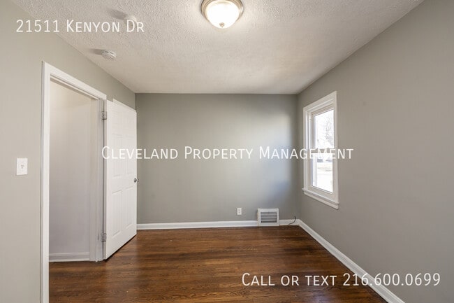 Building Photo - 21511 Kenyon Dr