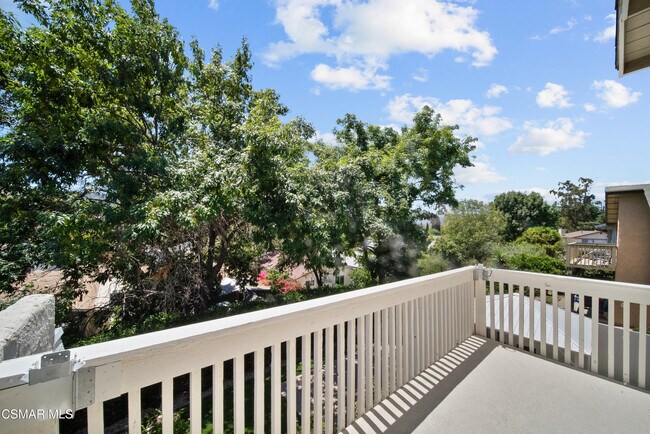 Building Photo - 736 Masterson Dr