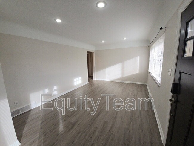 Building Photo - 5462 Joey Terrace