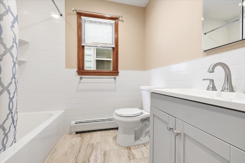 Building Photo - 358 Cator Ave