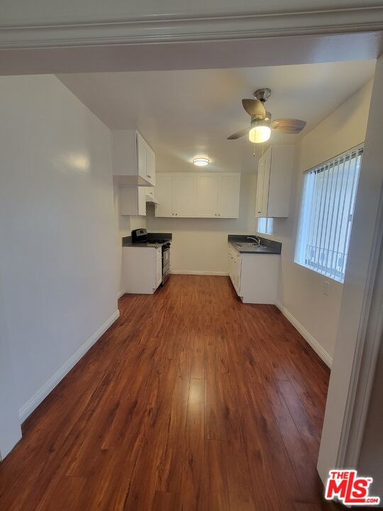 Primary Photo - 1038 S Harvard Blvd