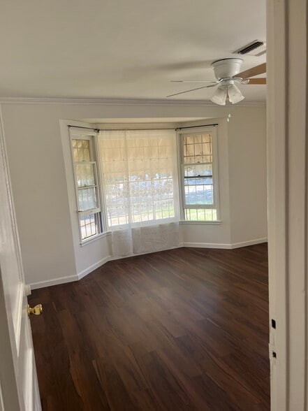 bedroom - 13216 McKinley Ave