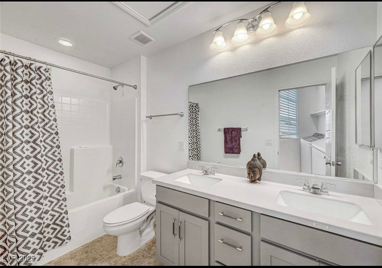Building Photo - 1485 Sound Ln