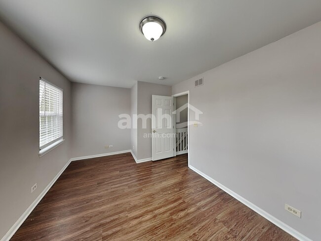 Building Photo - 2402 Wild Cherry Ct