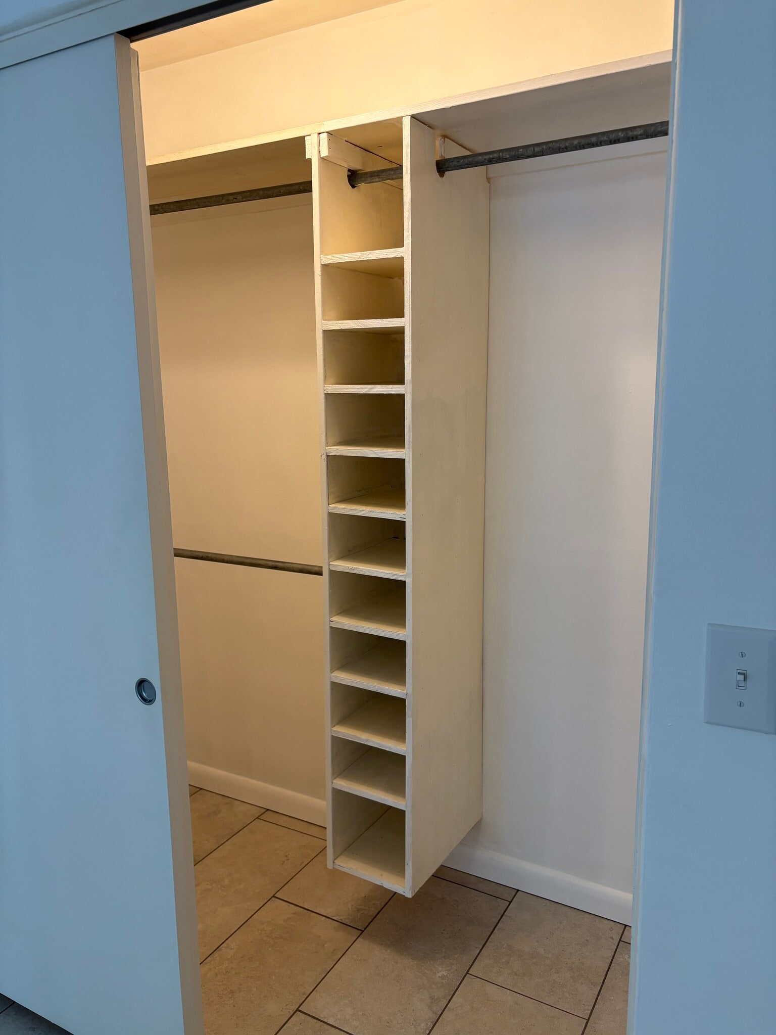 bedroom #1 closet - 690 Avenue C SE