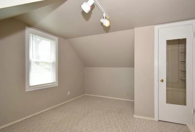Building Photo - 3316 N 77th St