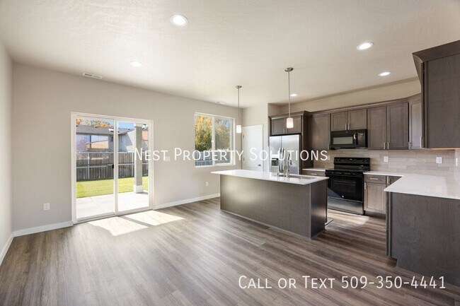 Building Photo - 514 S Dorsing-