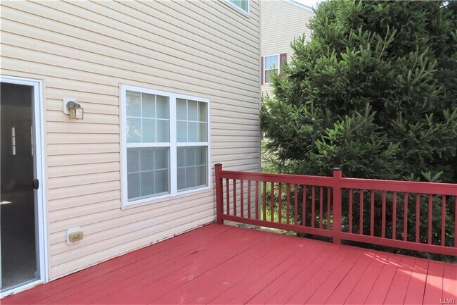 Building Photo - 6810 Hunt Dr