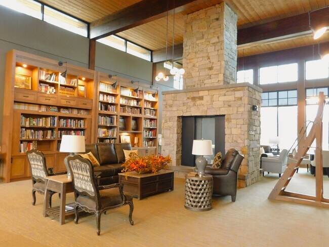 Building Photo - 100 Woodlands Wy