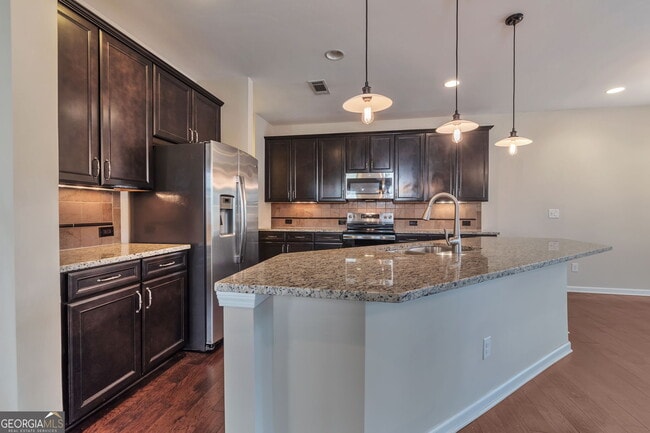 Building Photo - 1623 Trailview Way NE