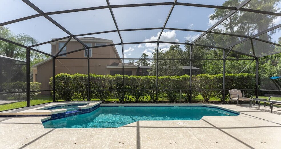 Building Photo - 220 Las Fuentes Dr