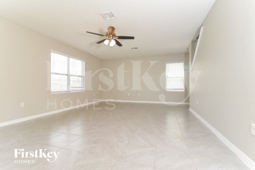 Building Photo - 612 Greymount St