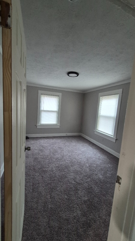 Building Photo - 2028 Revere Ave