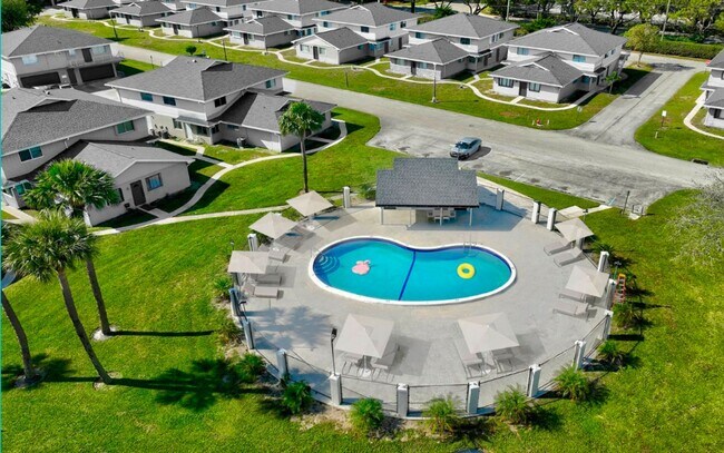 Building Photo - ** Casa Helena Palm Beach **  (Hablamos Es...
