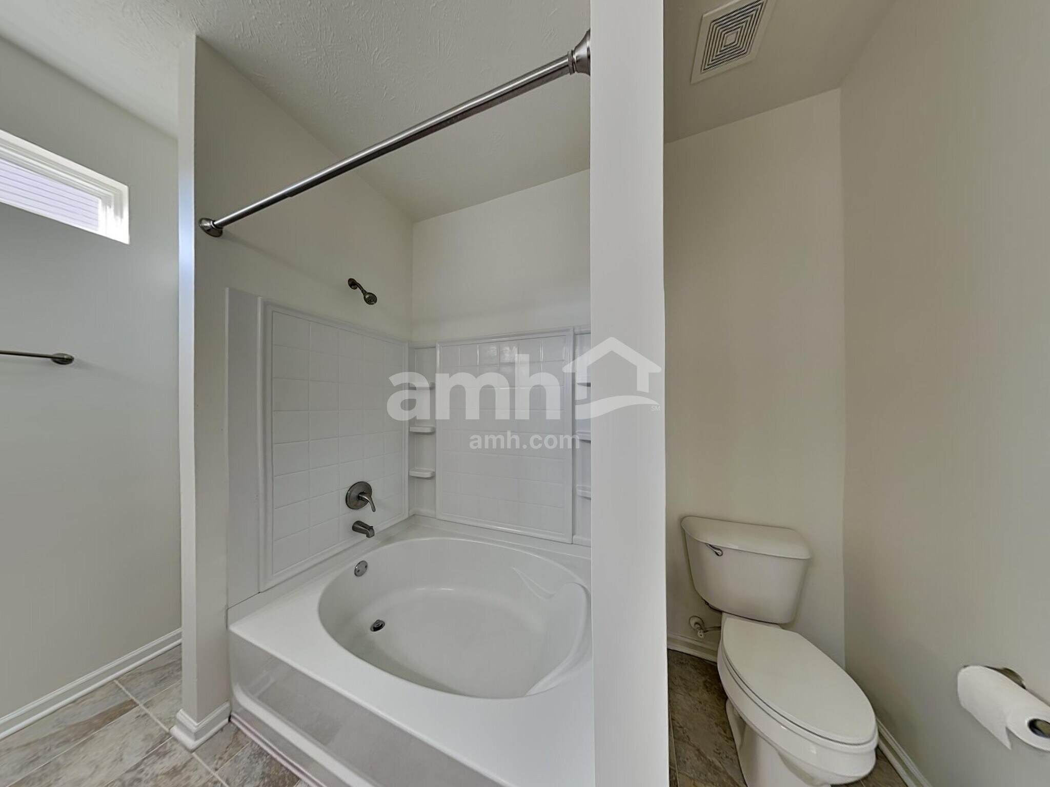 Building Photo - 635 Prospector Dr