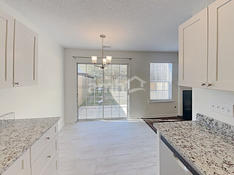 Building Photo - 3510 Marshlane Way