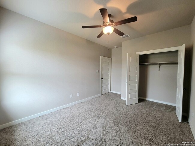 Building Photo - 2251 Avery Village