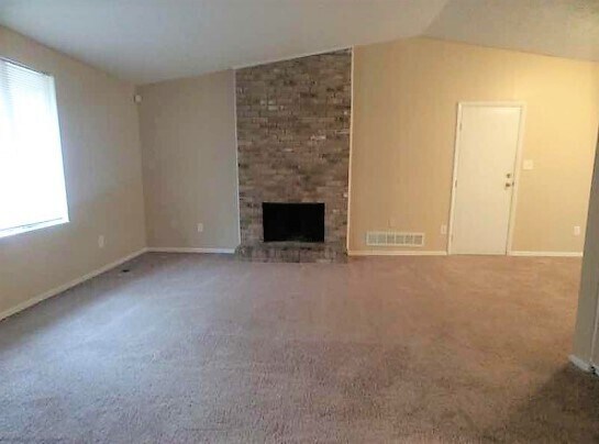 Building Photo - 2990 Forestside Ln