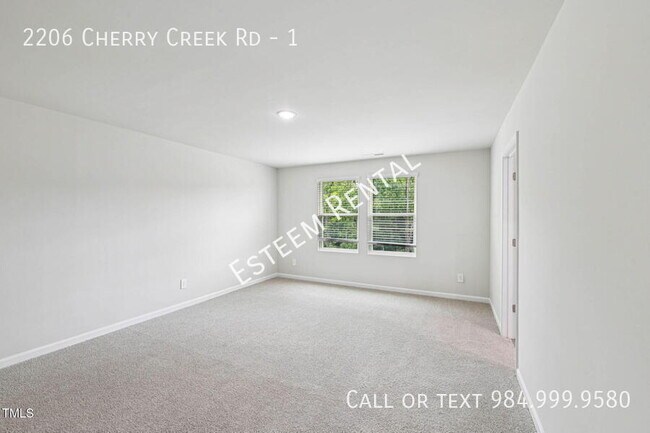 Building Photo - 2206 Cherry Crk Rd