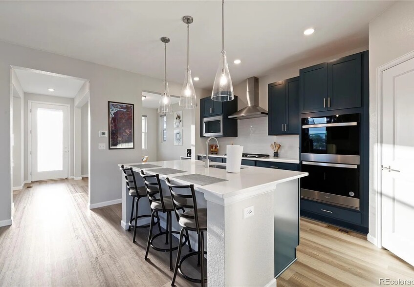 Building Photo - 802 Emerson Blvd