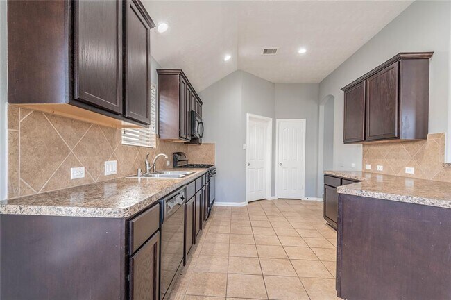 Building Photo - 3027 Cimarron Pass Dr