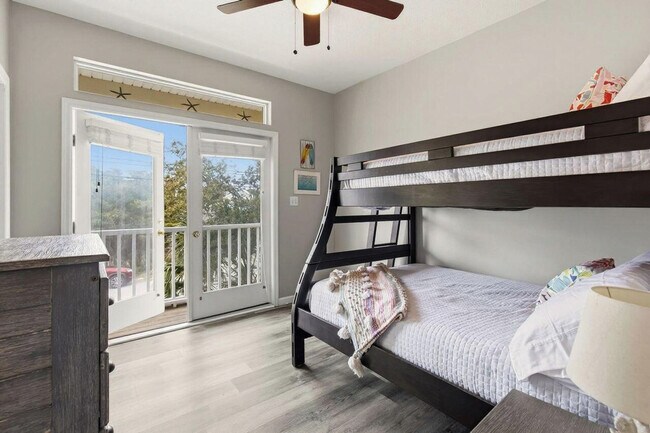 Building Photo - 76 Gulf View Dr