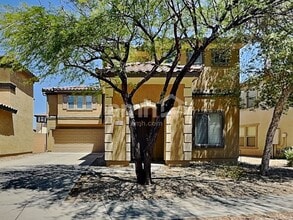 Building Photo - 18554 W Mariposa Dr