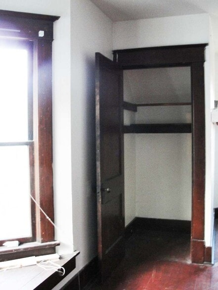 Building Photo - 9 N Salisbury St