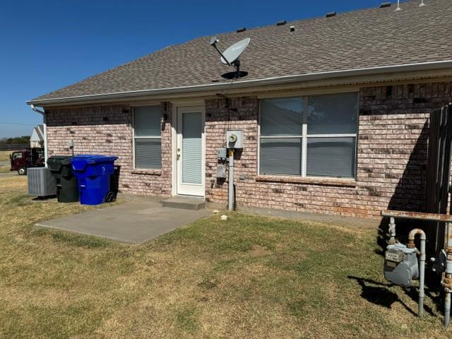 Building Photo - 1617 High Cir