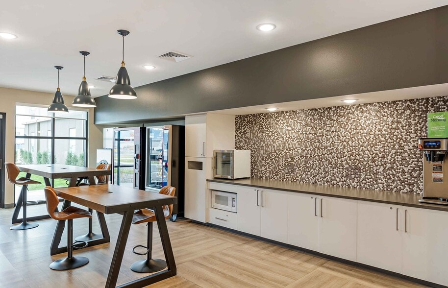 Building Photo - Furnished Studio-Belgrade - Bozeman - Yellowstone Airport