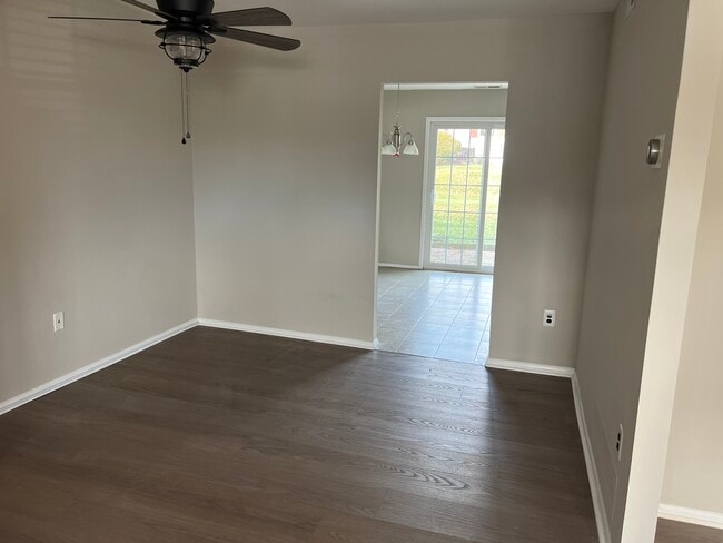 Building Photo - 2426 Hillock Ct