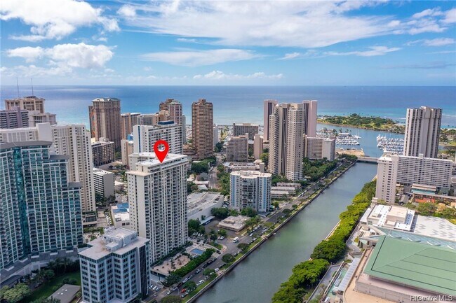 Building Photo - Great Location Awesome View and Amenities | 2-Bed 2-Bath 1-Parking