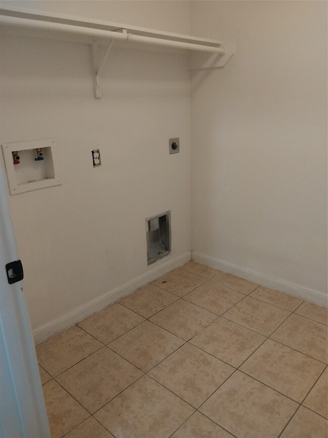 Building Photo - 7914 Tilbury Woods Ln