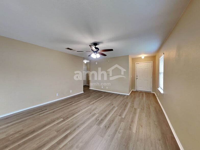 Building Photo - 255 Challenger