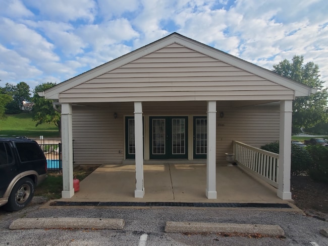 Building Photo - 2339 Sandalwood Creek Ct