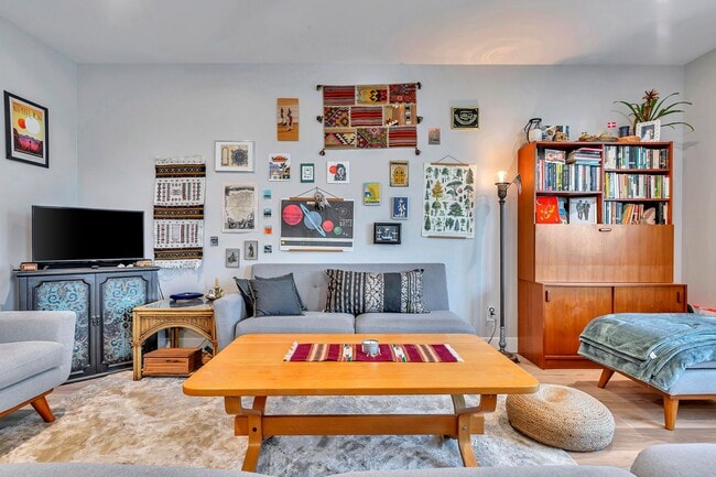 Building Photo - Fresh and Modern 1BD/1BA Upstairs ADU Near Downtown Livermore!